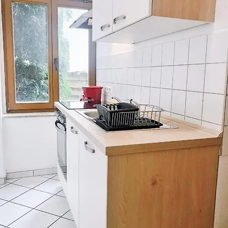 Familienfreundliches Im Zentrum Fuer Geschaeftsreisen Und Privat