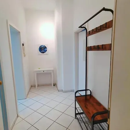 Apartmán Familienfreundliches Im Zentrum Fuer Geschaeftsreisen Und Privat *