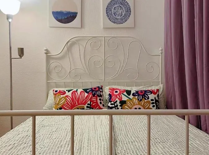 Familienfreundliches Im Zentrum Fuer Geschaeftsreisen Und Privat Dresden